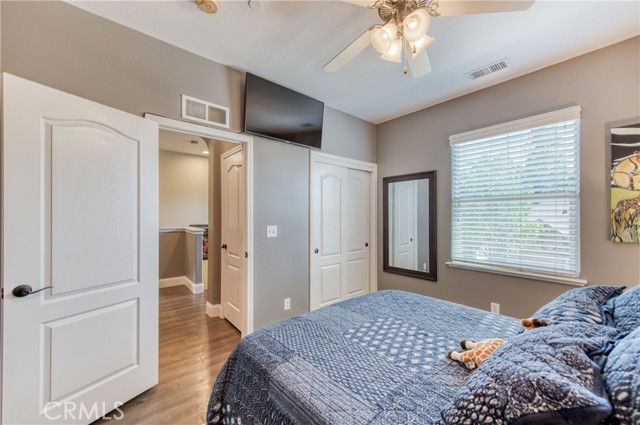 Detail Gallery Image 23 of 47 For 5272 W King Fisher Ln, Fresno,  CA 93722 - 4 Beds | 2/1 Baths
