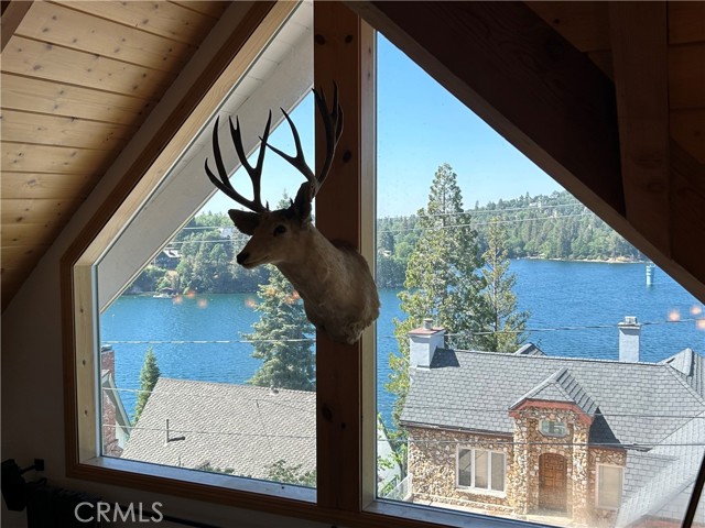 Detail Gallery Image 7 of 19 For 28773 Palisades Dr, Lake Arrowhead,  CA 92352 - 3 Beds | 2 Baths