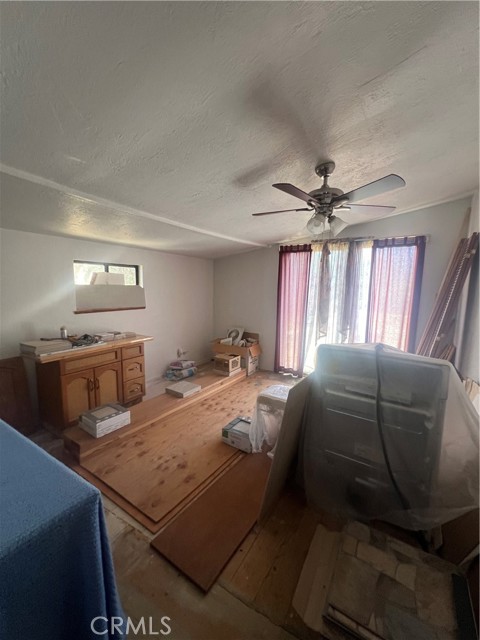 Detail Gallery Image 5 of 8 For 56554 Road 200, North Fork,  CA 93643 - 2 Beds | 1 Baths