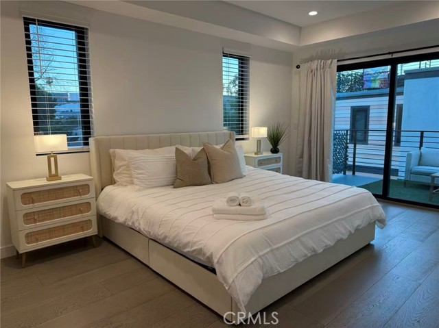 Detail Gallery Image 13 of 20 For 1205 Manzanita St, Silver Lake Los Angeles,  CA 90029 - 3 Beds | 3/1 Baths