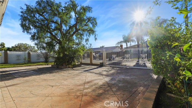 Detail Gallery Image 9 of 39 For 8838 Murietta, Panorama City,  CA 91402 - 3 Beds | 2 Baths