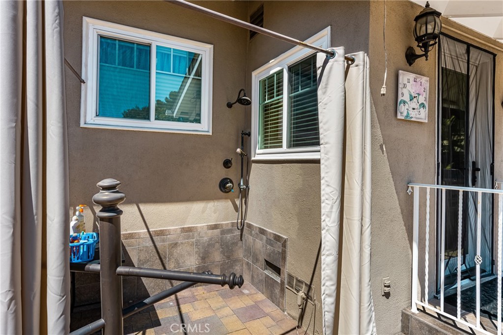 Ecfb98a2 2408 46ad 9d9d 4a21fd3639be