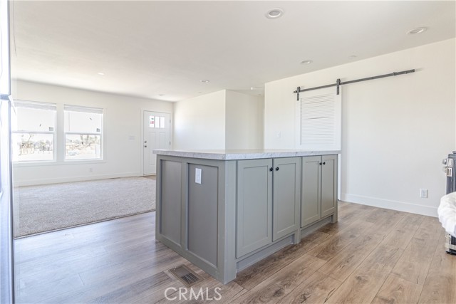 Detail Gallery Image 14 of 38 For 13130 Silver Rock Rd, Pinon Hills,  CA 92372 - 4 Beds | 2 Baths