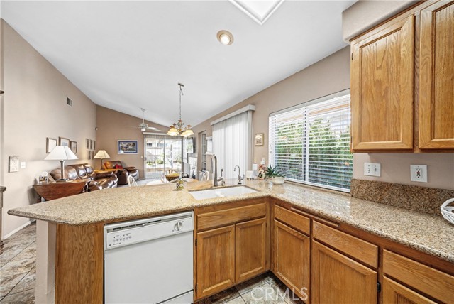 Detail Gallery Image 13 of 53 For 23878 Corte Cajan, Murrieta,  CA 92562 - 2 Beds | 2 Baths