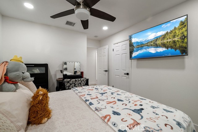 41841 55th W Street, Lancaster CA: https://media.crmls.org/medias/ecfd2b72-c34f-4fb5-9c1e-04e46b763561.jpg