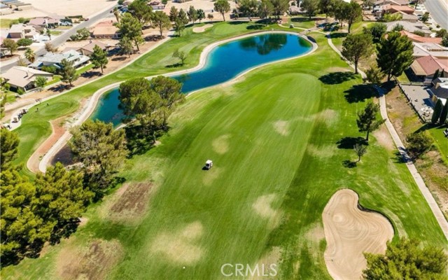 26993 Lakeview Dr, Helendale CA: https://media.crmls.org/medias/ecfd3d3c-4955-48f8-9a85-6f241d2e960b.jpg