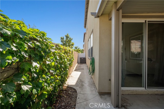 Detail Gallery Image 38 of 51 For 2890 S via Belamaria, Ontario,  CA 91762 - 4 Beds | 2/1 Baths