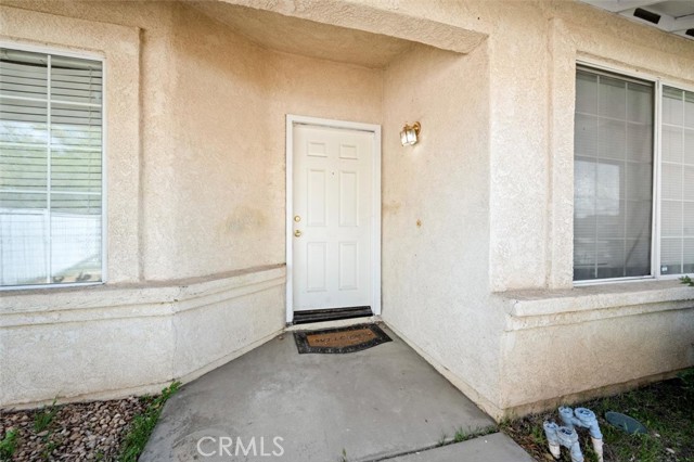 Detail Gallery Image 6 of 49 For 14700 Pony Trail Ct, Victorville,  CA 92392 - 3 Beds | 2 Baths