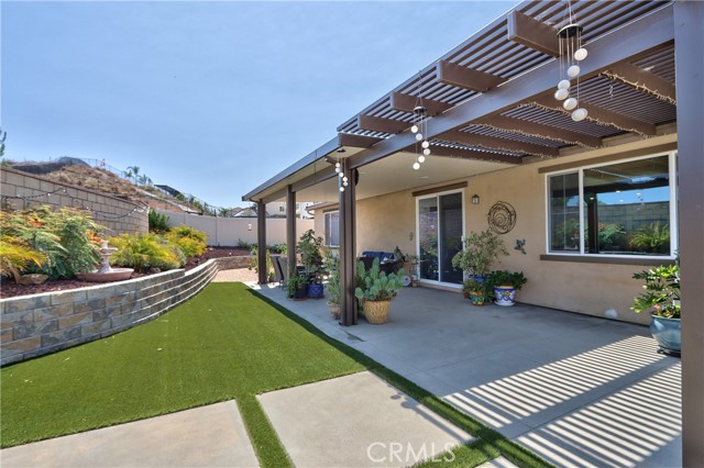33084 Toledo Bend Court, Winchester CA: https://media.crmls.org/medias/ecfe8906-df9a-4147-b655-8a37acdbf5e3.jpg
