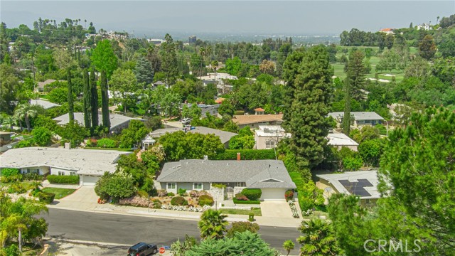 Detail Gallery Image 59 of 62 For 18621 Paseo Nuevo Dr, Tarzana,  CA 91356 - 4 Beds | 3/1 Baths
