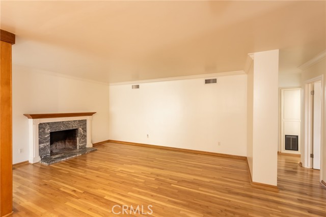 Detail Gallery Image 7 of 33 For 2007 W 180th Pl, Torrance,  CA 90504 - 4 Beds | 3 Baths