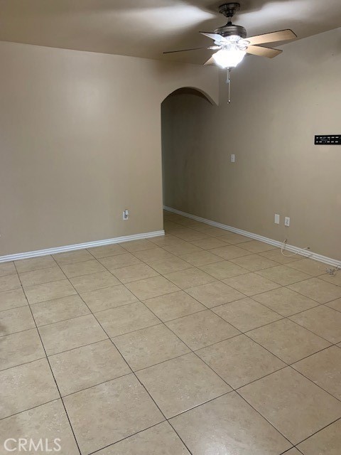 Detail Gallery Image 6 of 18 For 3007 Olive St, Huntington Park,  CA 90255 - 4 Beds | 2 Baths