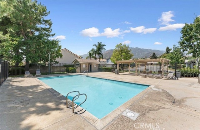 Detail Gallery Image 13 of 14 For 1435 Highpoint St, Upland,  CA 91784 - 4 Beds | 3 Baths