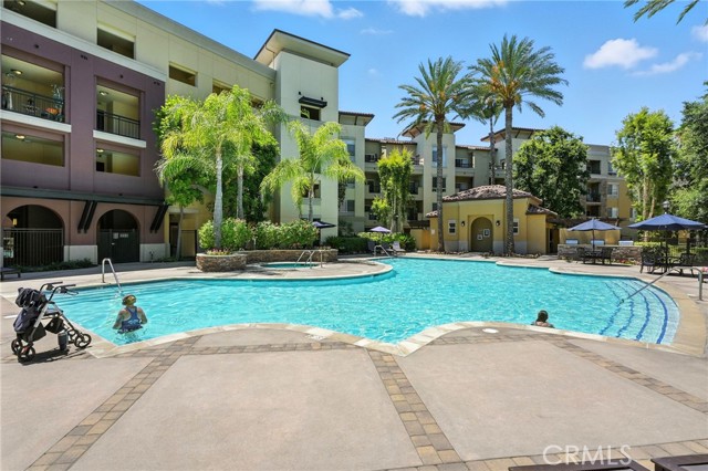 24585 Town Center Drive, Valencia CA: https://media.crmls.org/medias/ed011de6-ca19-4014-a4a9-1c59ca2328fe.jpg
