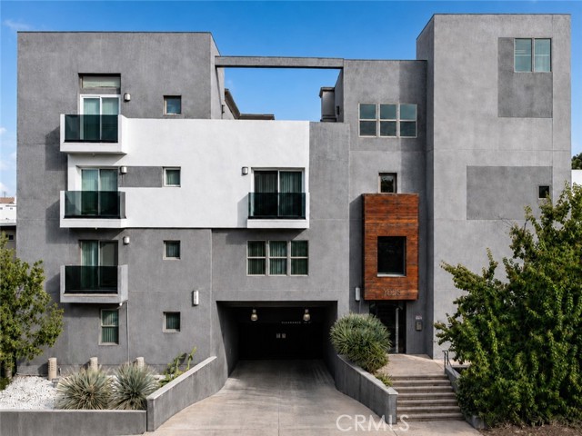 11925 Kling ST Unit: 2LAU