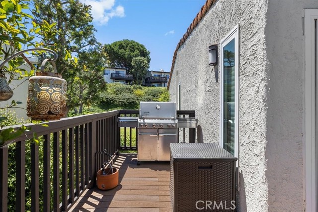 92 Cottonwood Circle, Rolling Hills Estates CA: https://media.crmls.org/medias/ed02fbaa-9f7c-4b43-86c7-c3de64cac0ef.jpg