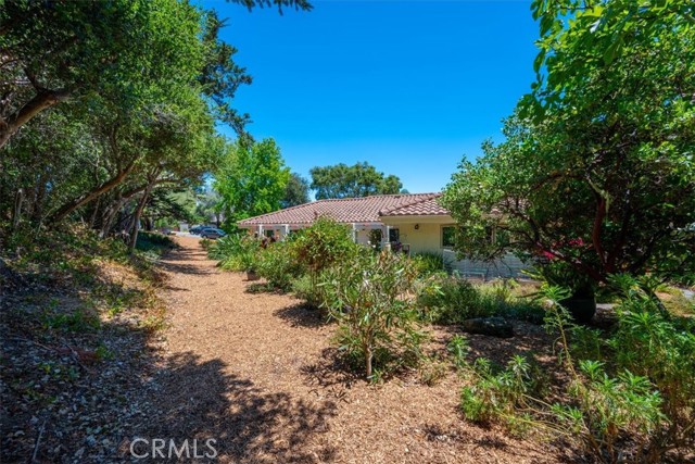 1989 Royal, San Luis Obispo CA: https://media.crmls.org/medias/ed034103-f840-461a-8994-aad53225ea6e.jpg
