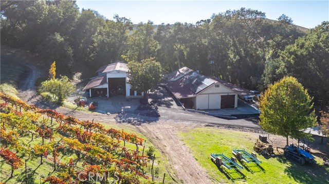 Detail Gallery Image 39 of 52 For 1545 Willow Creek, Paso Robles,  CA 93446 - 2 Beds | 4 Baths
