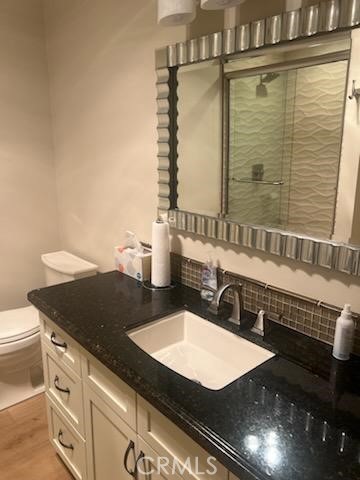 Detail Gallery Image 9 of 15 For 341 Emmons Rd, Cambria,  CA 93428 - 3 Beds | 2 Baths