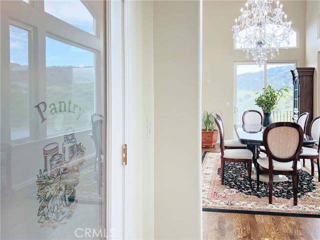 Detail Gallery Image 10 of 46 For 2987 Holiday Ct, Morgan Hill,  CA 95037 - 4 Beds | 3/1 Baths