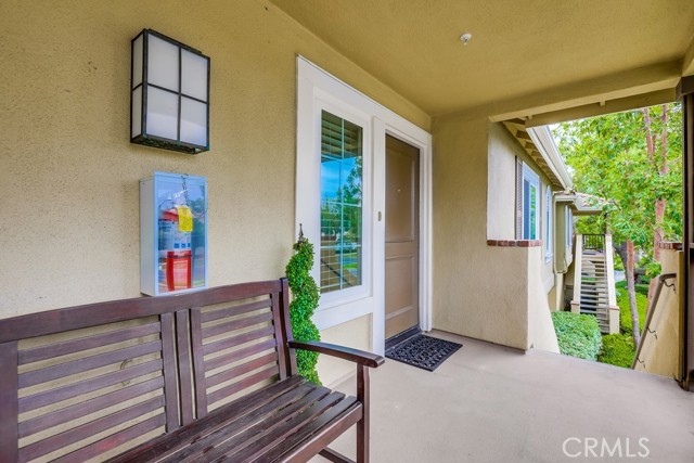 253 Gallery Way, Tustin CA: https://media.crmls.org/medias/ed051bcf-942a-40bd-82db-b238ac85a798.jpg