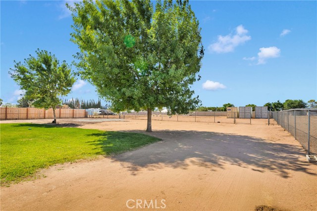 Detail Gallery Image 33 of 45 For 14947 Larch St, Hesperia,  CA 92345 - 3 Beds | 3 Baths