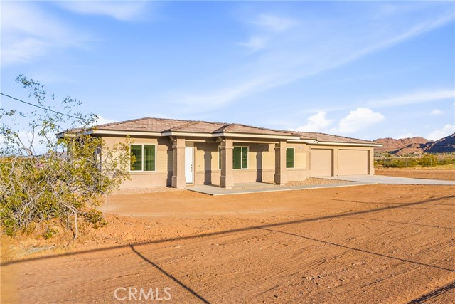 Detail Gallery Image 3 of 52 For 15192 Barbara, Apple Valley,  CA 92307 - 3 Beds | 2 Baths