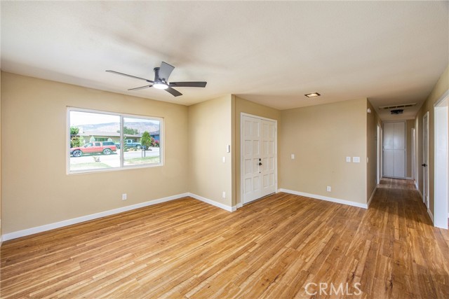 35345 Panorama, Yucaipa CA: https://media.crmls.org/medias/ed0647c6-c9dc-4d89-9647-59ea013f6f51.jpg