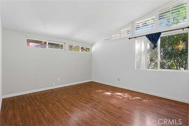 Detail Gallery Image 7 of 16 For 17531 Romar St, Northridge,  CA 91325 - 4 Beds | 2 Baths