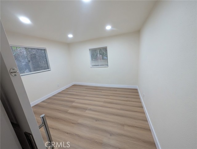 Detail Gallery Image 3 of 9 For 825 Laveta, Los Angeles,  CA 90026 - 3 Beds | 2 Baths