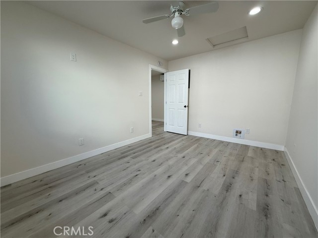 Detail Gallery Image 5 of 7 For 7698 Lime Ave, Fontana,  CA 92336 - 1 Beds | 1 Baths