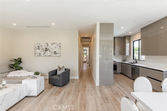 5805 Bucknell Avenue, Valley Village CA: https://media.crmls.org/medias/ed0873c5-aeee-47f0-a2c0-248133ddfa3e.jpg