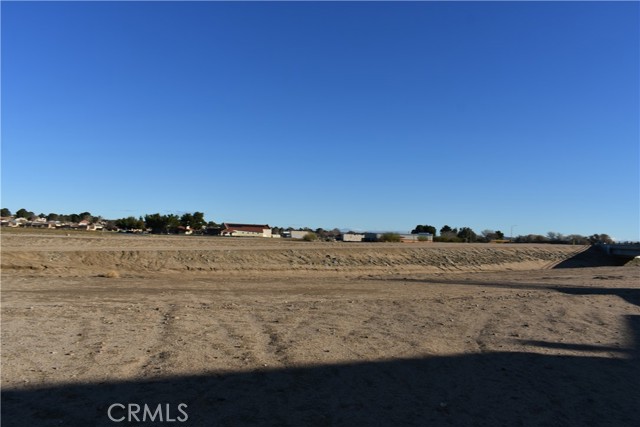 Detail Gallery Image 34 of 39 For 14988 Rivers Edge Rd, Helendale,  CA 92342 - – Beds | – Baths