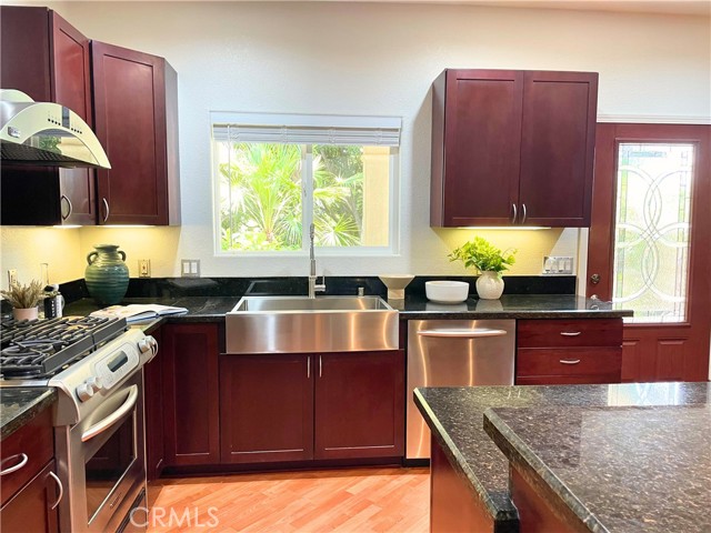 Detail Gallery Image 5 of 64 For 210 N Stage Coach Ln, Fallbrook,  CA 92028 - 3 Beds | 3/1 Baths
