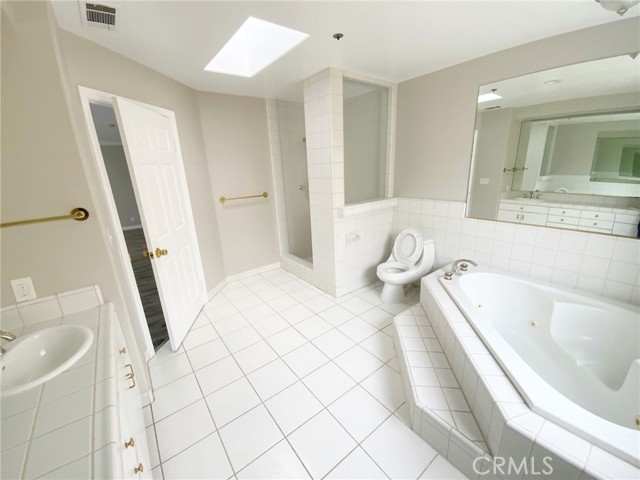 Detail Gallery Image 14 of 18 For 1917 Grant Ave, Redondo Beach,  CA 90278 - – Beds | – Baths