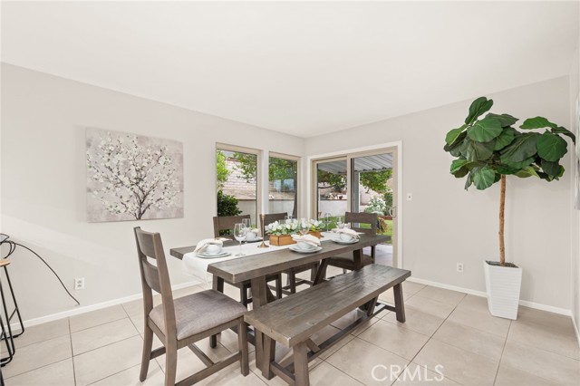 427 Canoe Cove Drive, Diamond Bar CA: https://media.crmls.org/medias/ed0b6a2b-7cf8-4898-a168-3f3ba6e74867.jpg