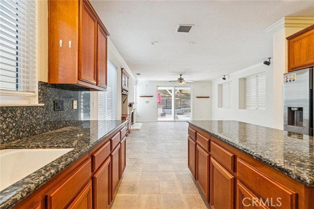 Detail Gallery Image 9 of 29 For 26013 Twain Pl, Stevenson Ranch,  CA 91381 - 5 Beds | 4 Baths