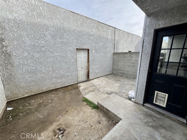 https://media.crmls.org/medias/ed0df5b7-ac1b-466d-9816-7d4520cd96cd.jpg?preset=X-Large
