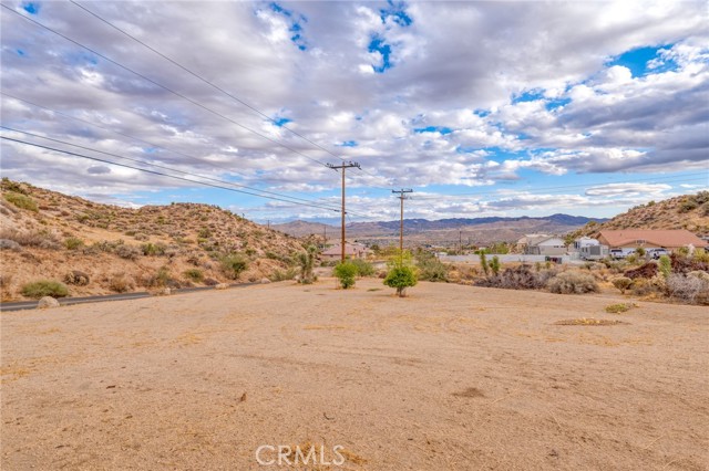 Detail Gallery Image 37 of 75 For 6140 Farrelo Rd, Yucca Valley,  CA 92284 - 3 Beds | 2 Baths