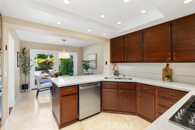 Detail Gallery Image 13 of 47 For 19 Sarena, Irvine,  CA 92612 - 3 Beds | 2/1 Baths
