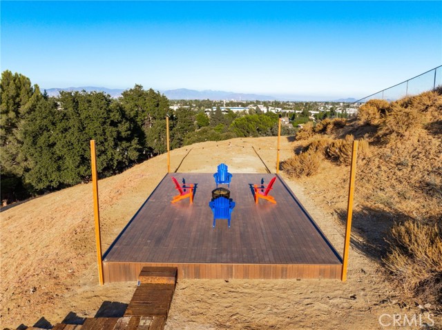 9425 Gierson Avenue, Chatsworth CA: https://media.crmls.org/medias/ed0ff43d-5c3e-4df7-a4f4-e86d04a0dfe3.jpg