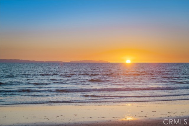 Image 2 of 49 For 3407 Oceanfront