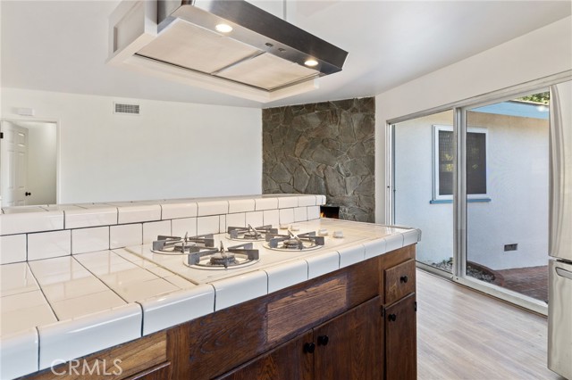 Detail Gallery Image 12 of 35 For 326 Meadow Ln, Monrovia,  CA 91016 - 3 Beds | 2 Baths