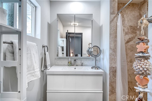 23207 Park Esperanza, Calabasas CA: https://media.crmls.org/medias/ed132b6d-683a-4e78-9f4f-b19a913f7f8c.jpg