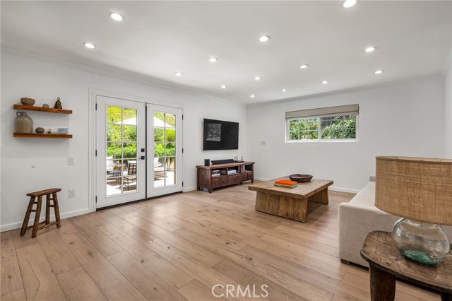 17152 Escalon Drive, Encino CA: https://media.crmls.org/medias/ed133fb9-e583-4c19-8ba3-dca35eb314a0.jpg