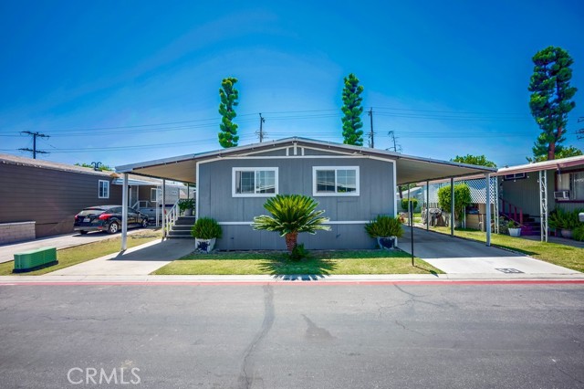 17400 Valley Blvd, Fontana CA: https://media.crmls.org/medias/ed138ace-ccc3-48b2-97d2-71612e6feed8.jpg