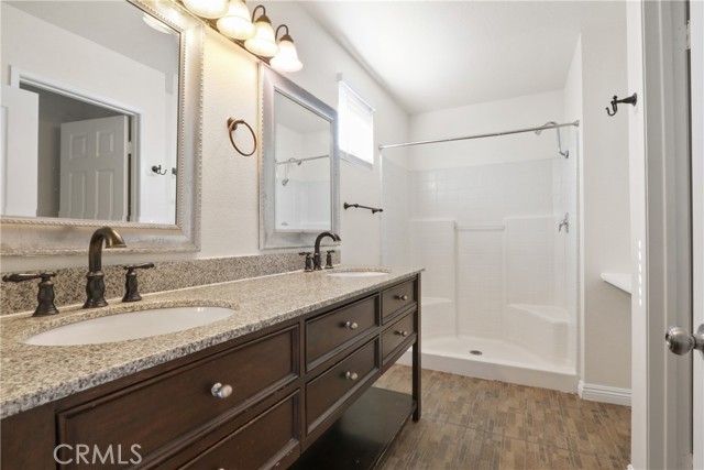 Detail Gallery Image 15 of 20 For 2475 Water, Corona,  CA 92882 - 3 Beds | 2/1 Baths