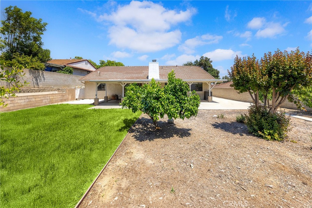 MLS #OC25120439 img 33