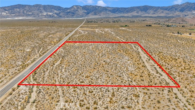 Detail Gallery Image 11 of 13 For 4501725 Crystal Creek, Lucerne Valley,  CA 92356 - – Beds | – Baths