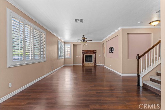 Detail Gallery Image 4 of 27 For 40062 Chelsea Ct, Palmdale,  CA 93551 - 5 Beds | 3 Baths